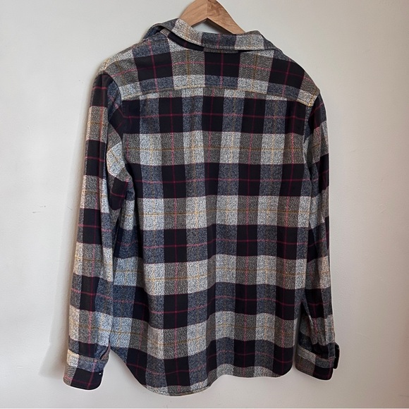 Old Navy Flannel Plaid Button Down Shirt Black and Gray 100% Cotton Size L EUC - Picture 3 of 4